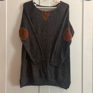 Heimish Tunic Sweatshirt Heather black with suede patches